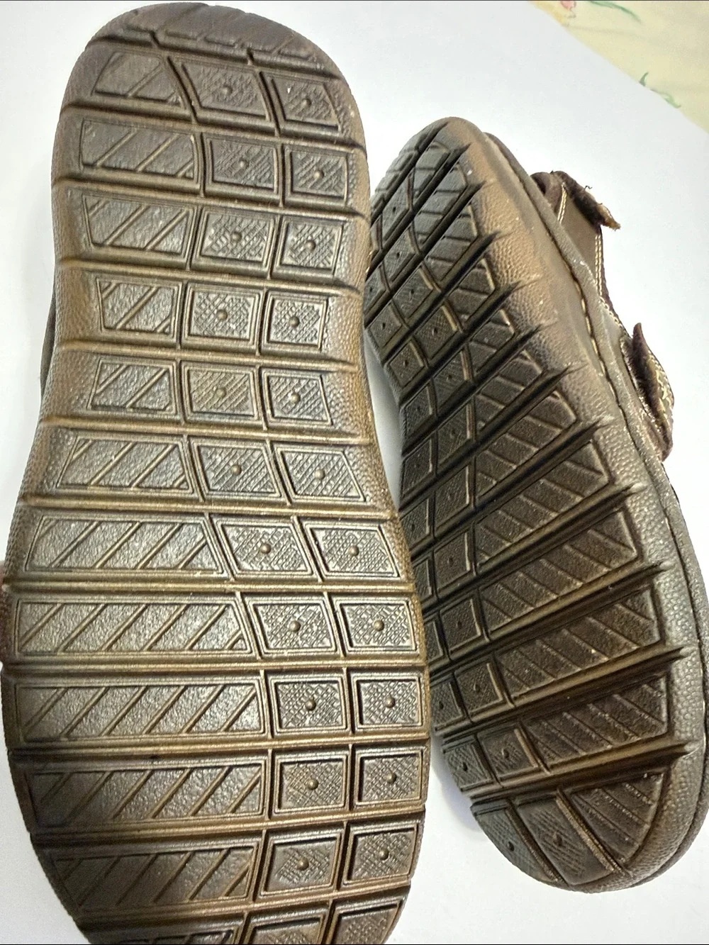 Propet Men’s JORDY Brown Adjustable Strap Sandals New never worn